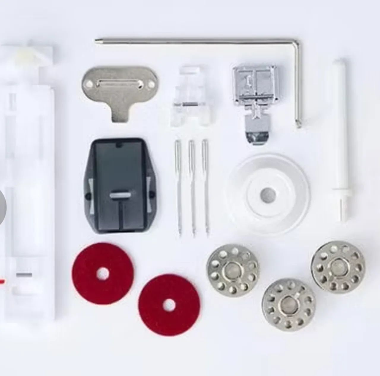 Máquina de costura  Singer C5605  usei poucas vezes motivo venda comprei uma indistrial - Foto 4