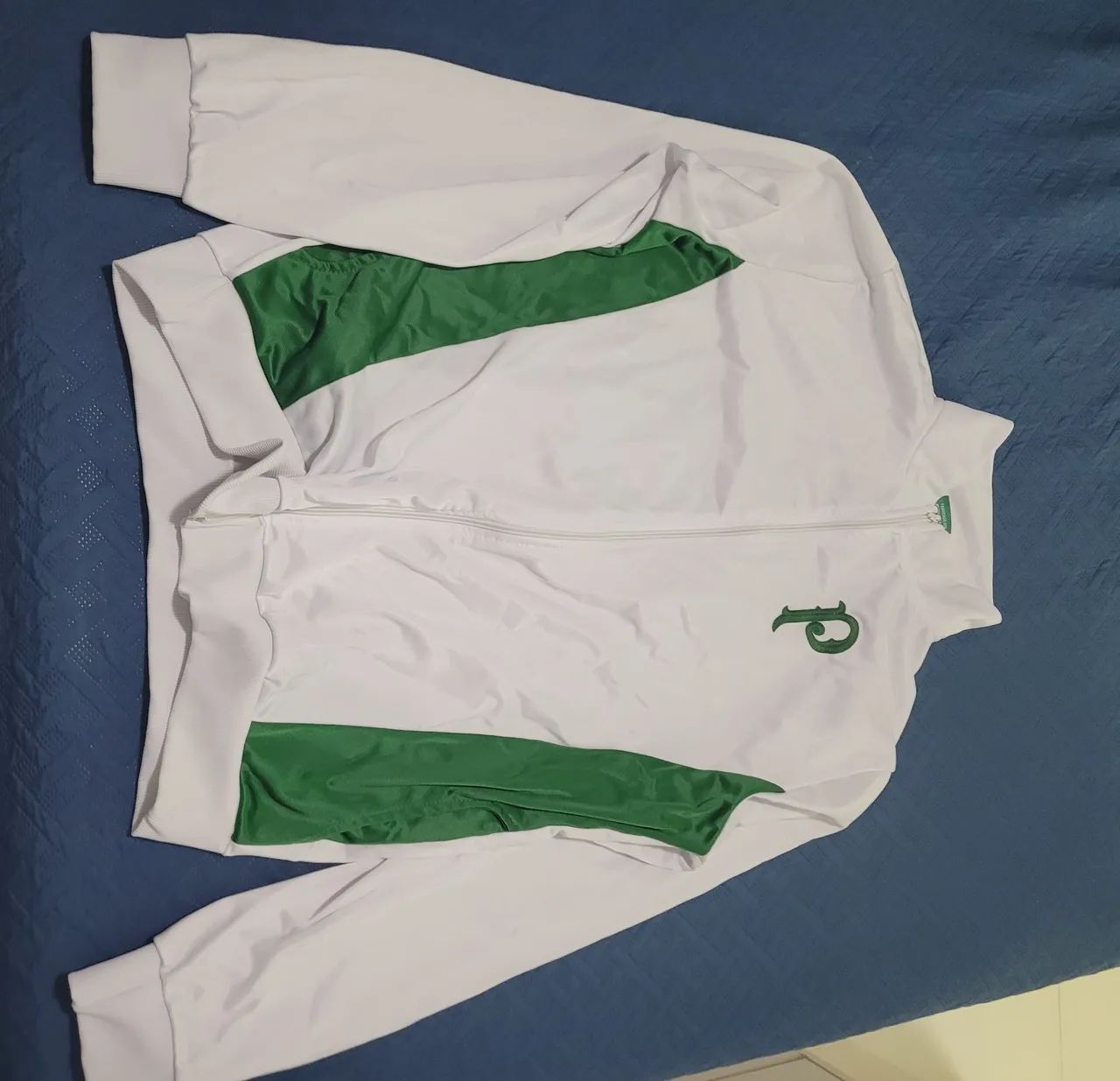 Jaqueta de Moletom Branca com Detalhes Verdes