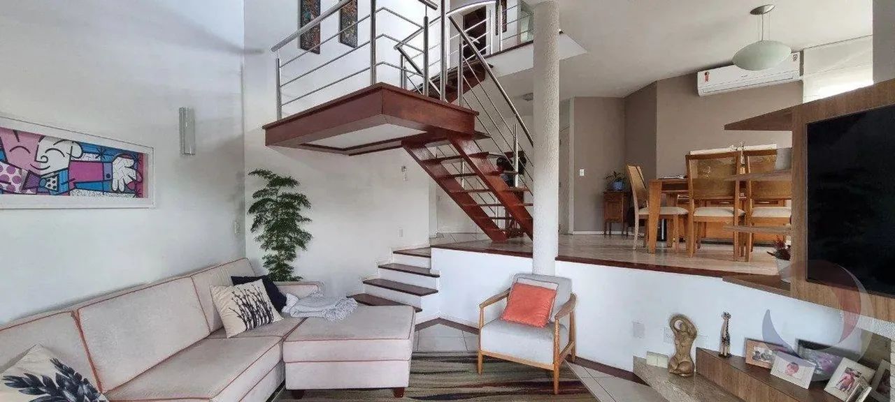 Casa para Venda em Florianópolis, Cacupé, 3 dormitórios, 1 suíte, 4 banheiros, 2 vagas - Foto 2