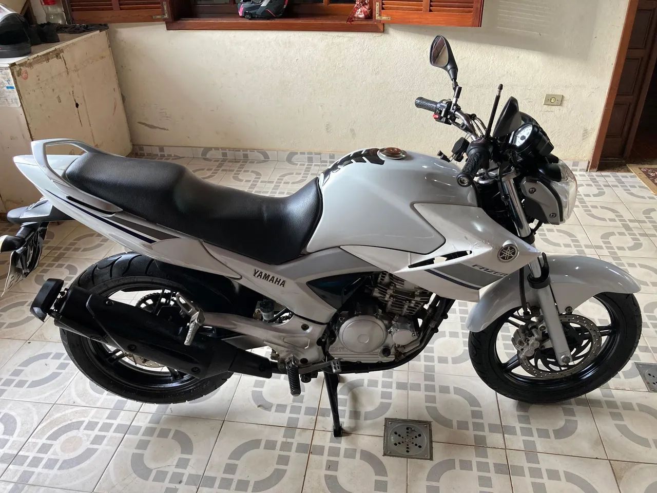 Yamaha Fazer 250 - Branca - 2014