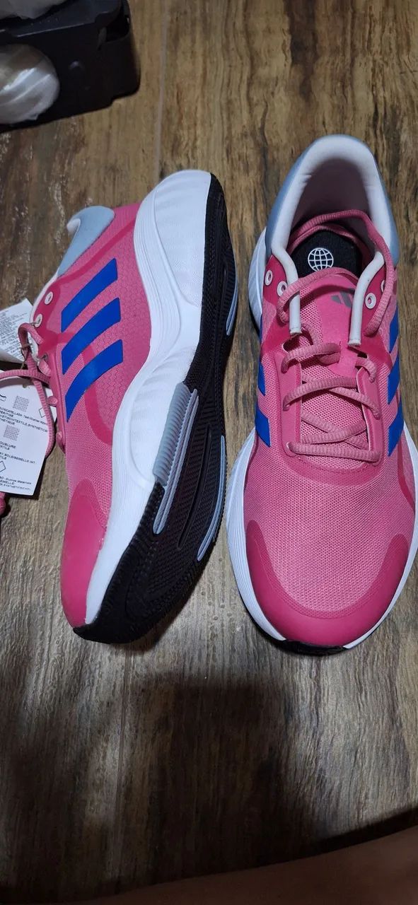 Tênis adidas tam 41 - Foto 2