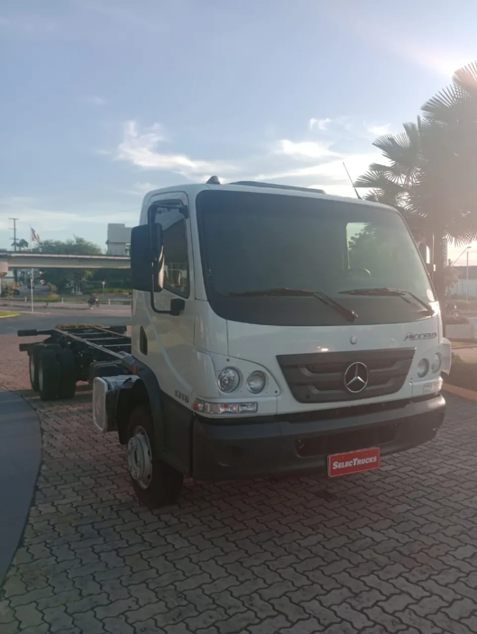 Mercedes-Benz - Accelo 1316 6x2 2021/21