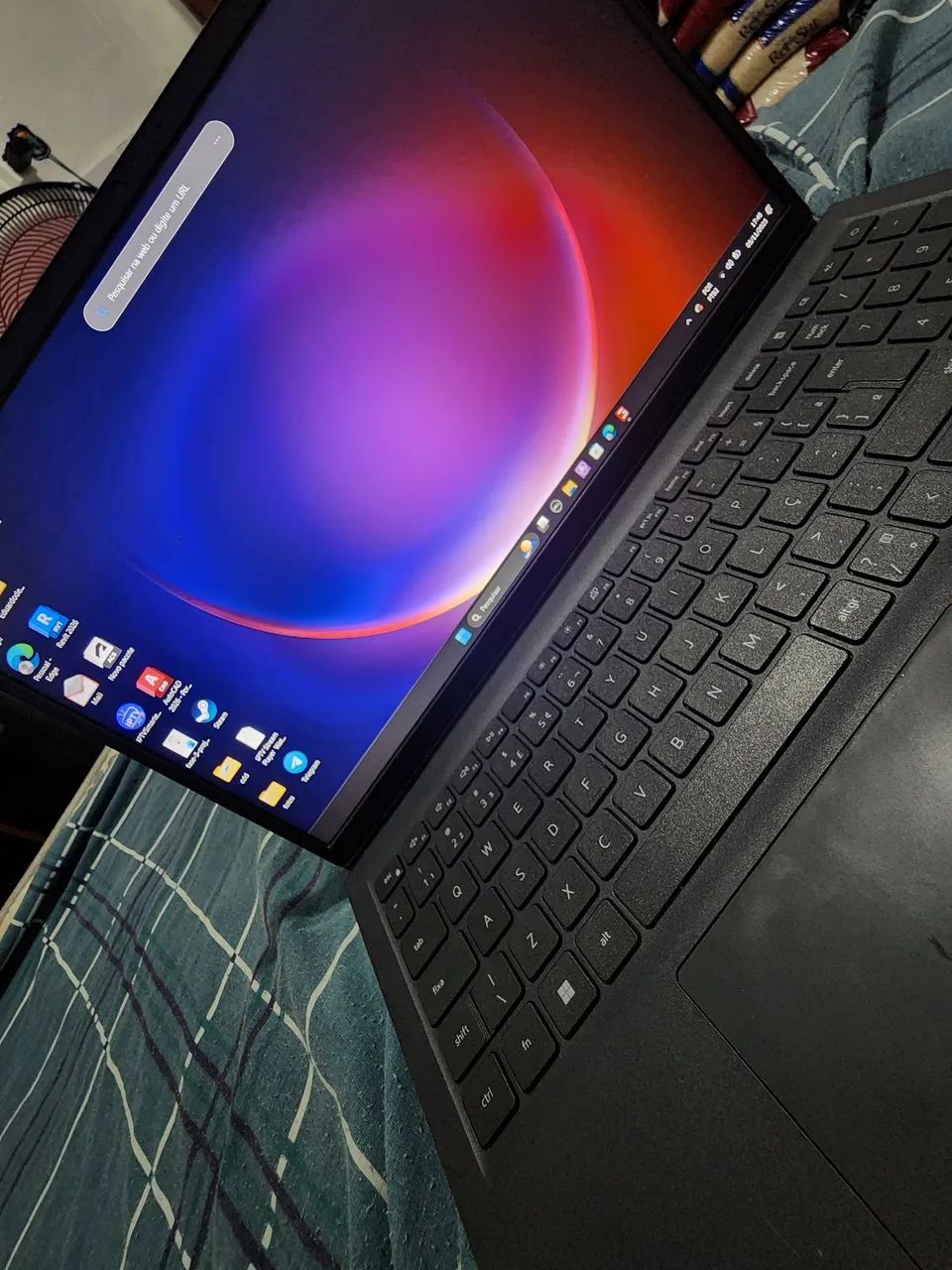 Selling Dell notebook64312622806659121