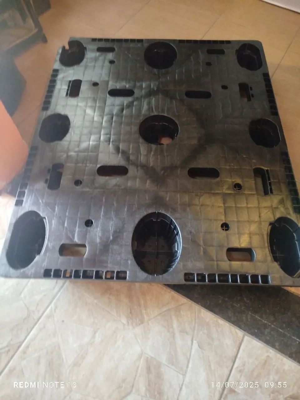 Pallet Plástico Resistente para Comércio