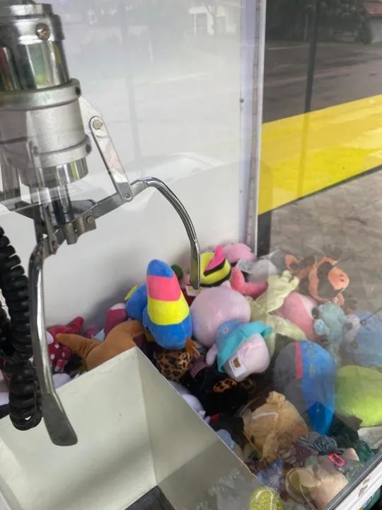 Máquina de Pegar Pelúcia - Jungle Story - Foto 6