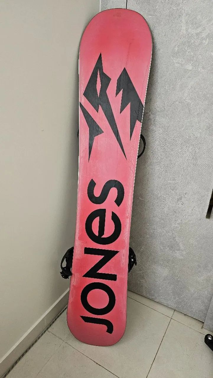 Prancha Snowboard Jones Aviator 160 com bindings - Foto 4