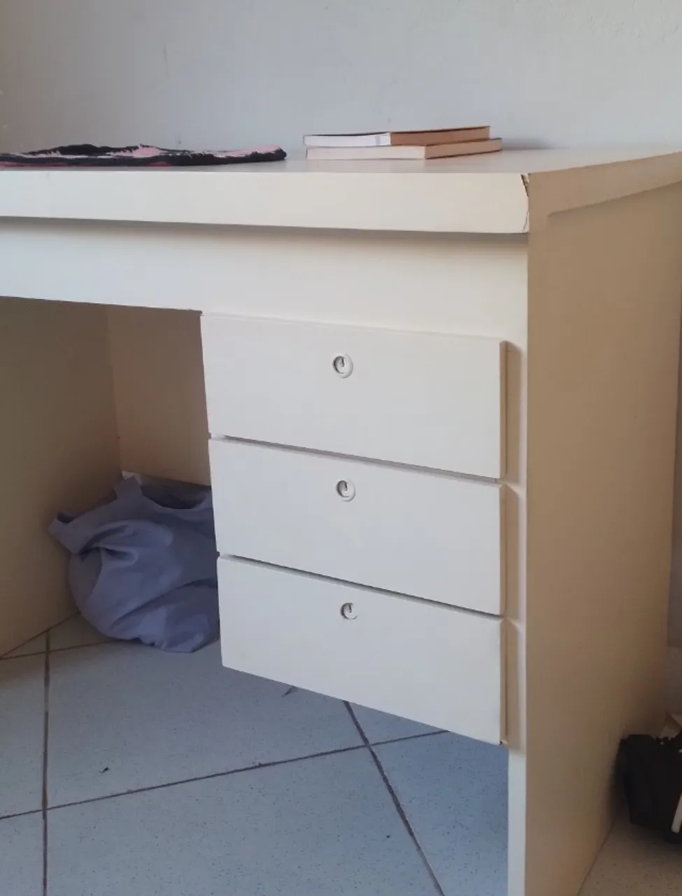 Mesa de escritório/escrivaninha para estudos com gaveta de madeira maciça