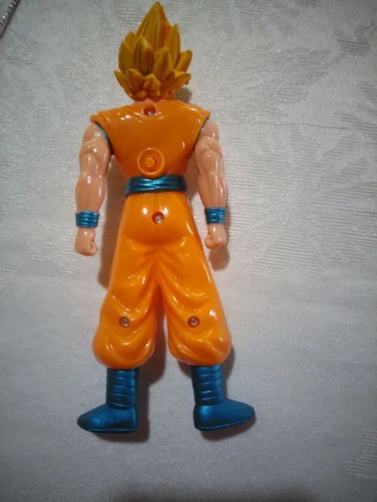 3 Bonecos Goku Dragon Ball Z - Action Figure - Foto 5