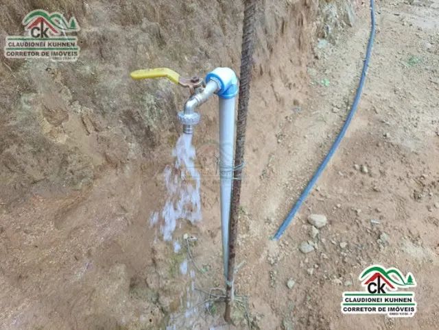 Terreno com 495m² com área plana pronta para construir, água e energia elétrica instalados - Foto 7