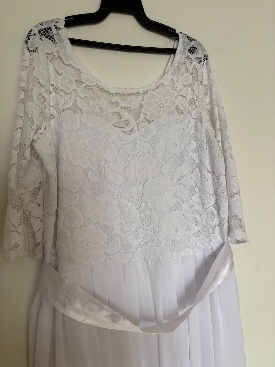 Vestido noiva 46 + buquê  - Foto 3