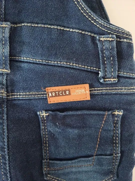 Macacão Jeans Bebê - Tamanho M - Foto 3