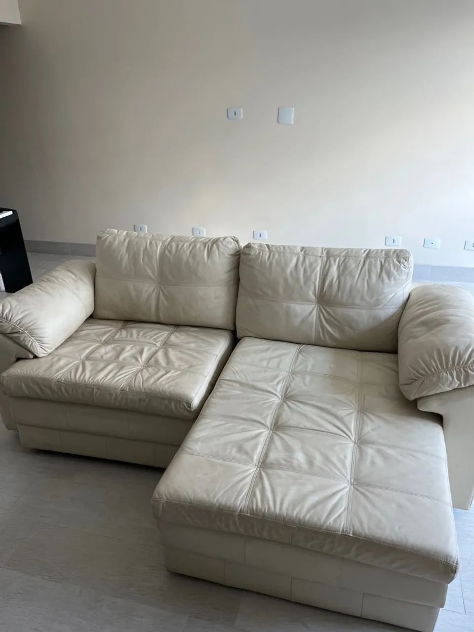 Sofá Modular Off White em Couro legítimo  - Foto 2