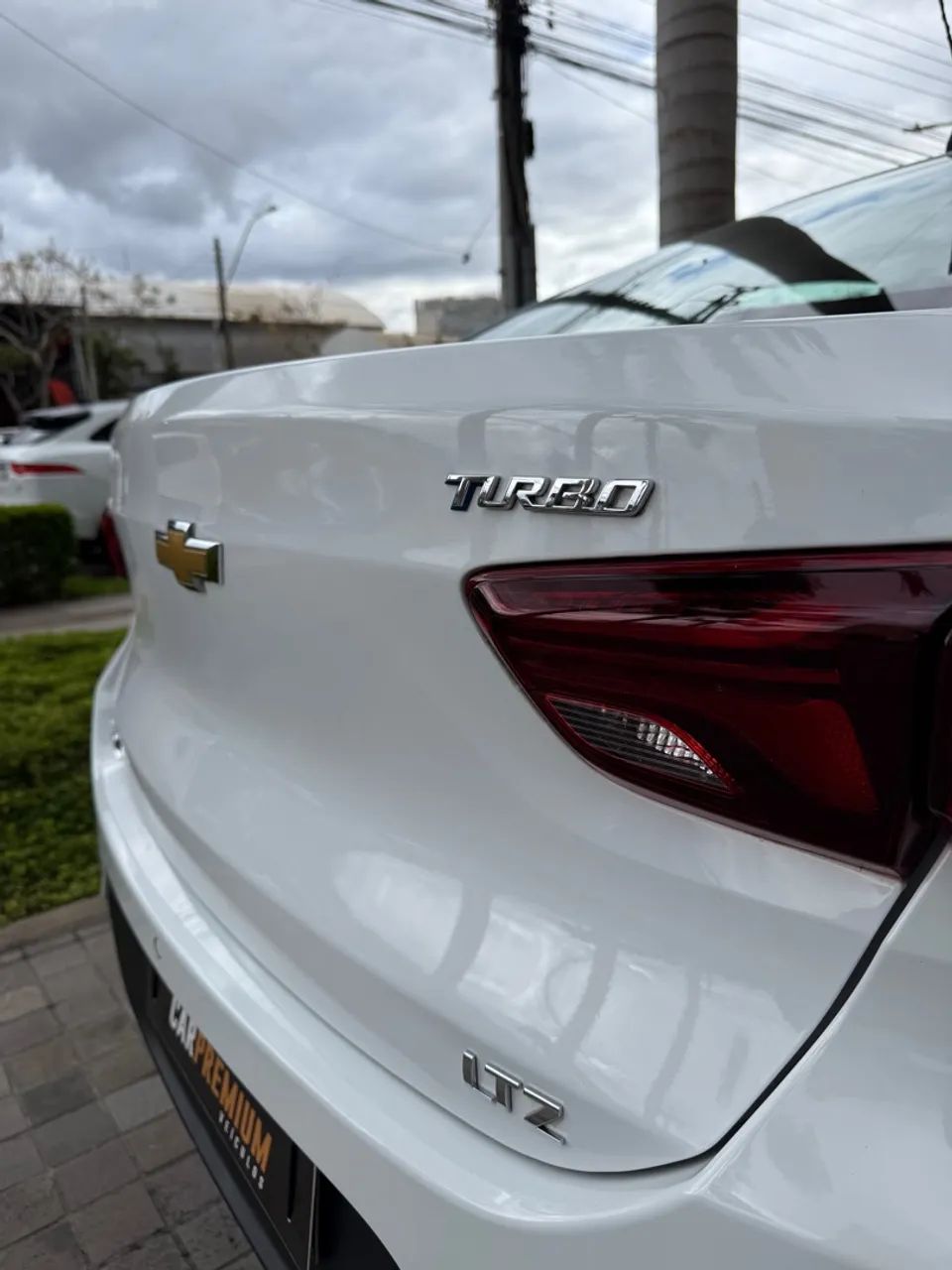 Onix Plus 1.0 Turbo LTZ 2023 Placa J único dono  - Foto 7