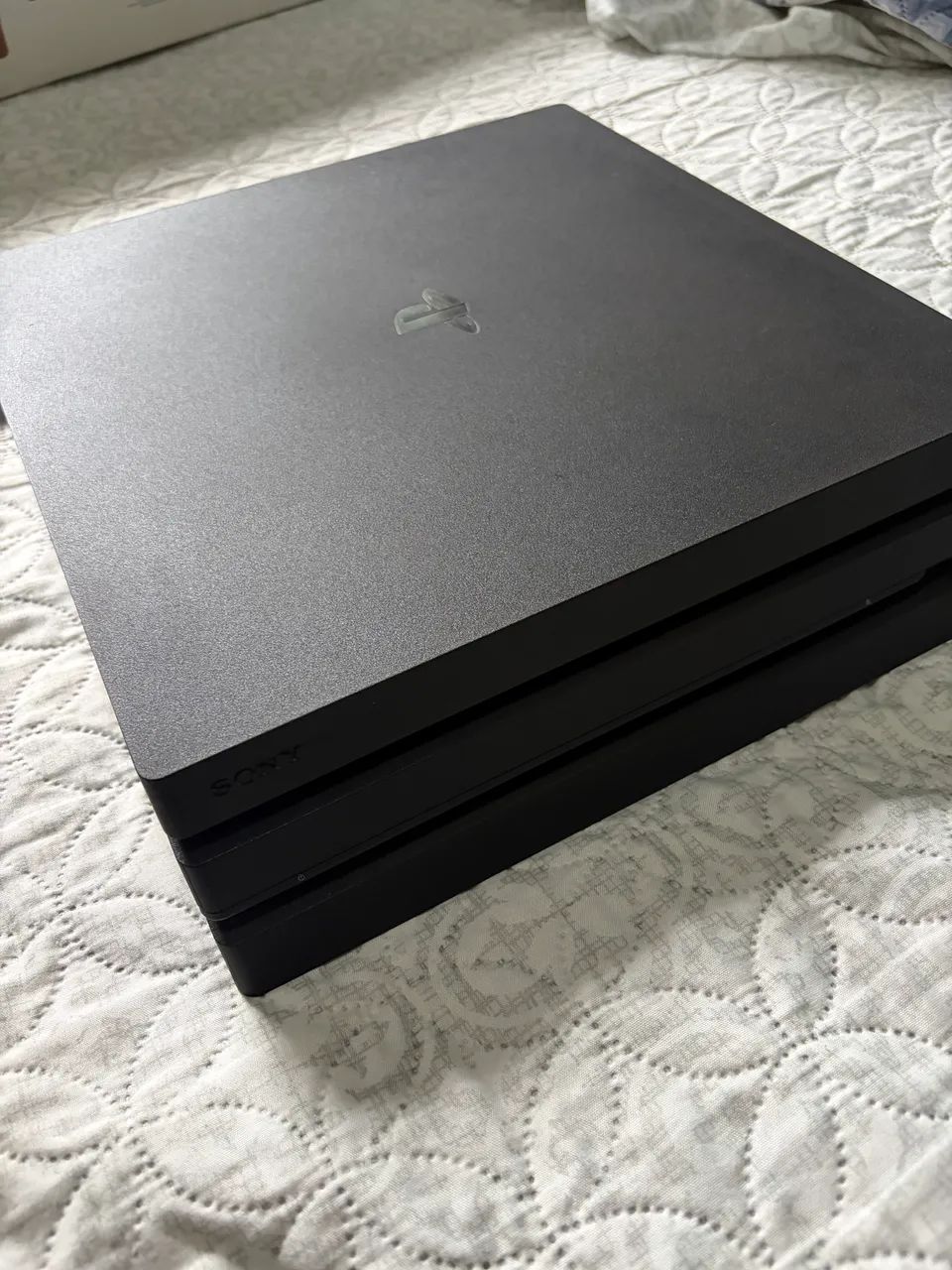 Ps4 Pro 1TB completo na caixa original - Foto 2