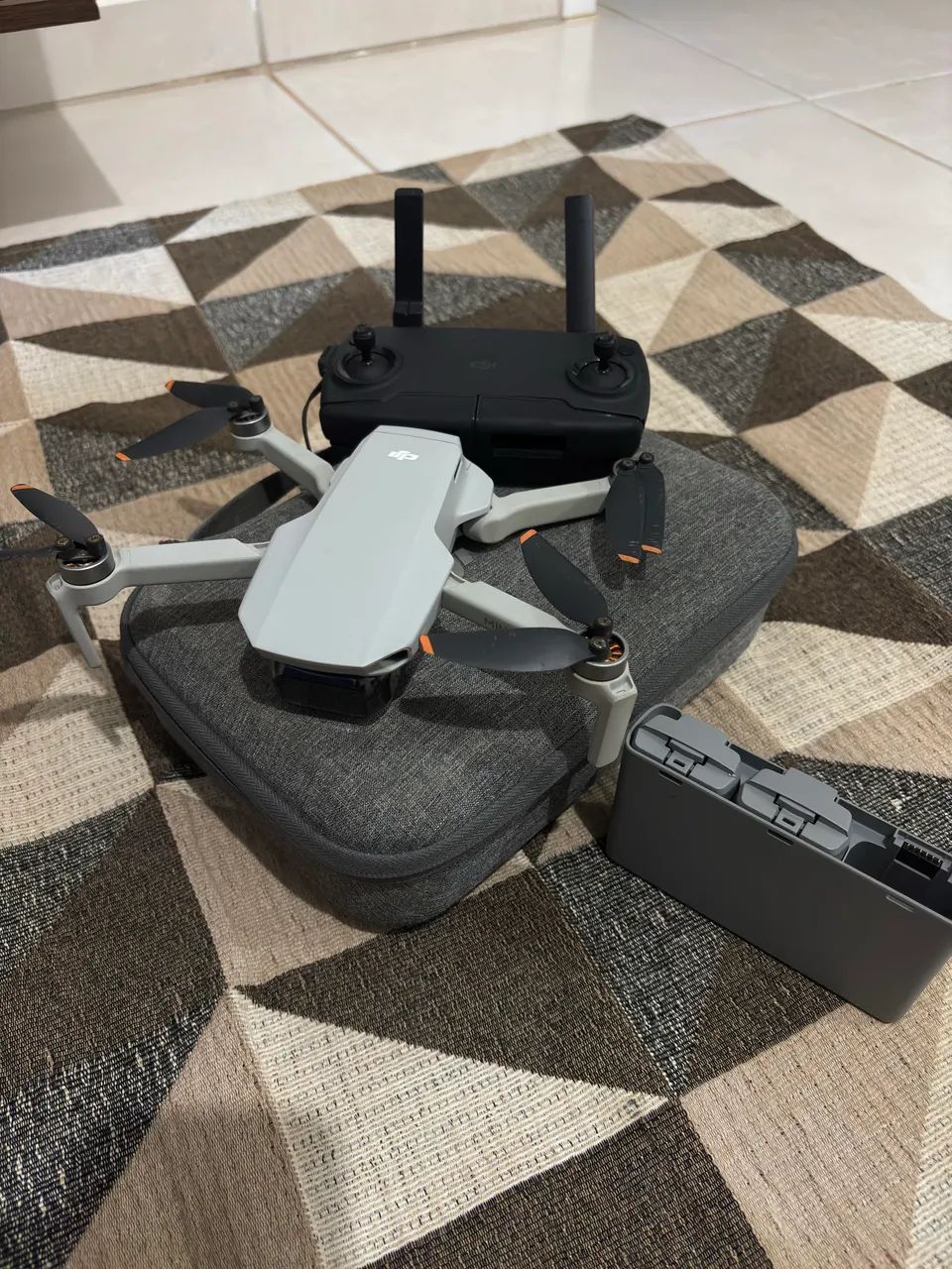 Drone dji mini se  - Foto 2