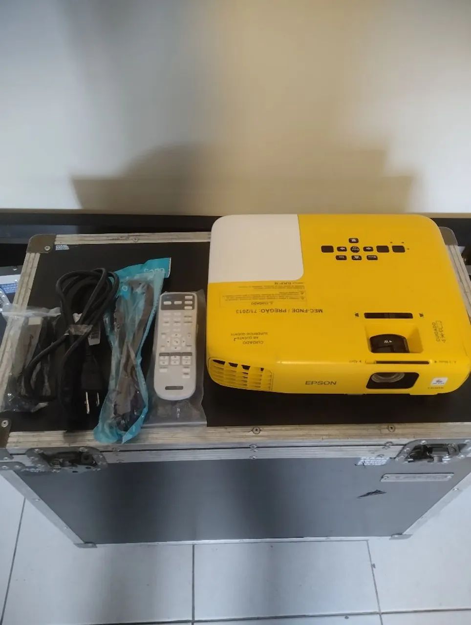 Projetor Epson ebw03