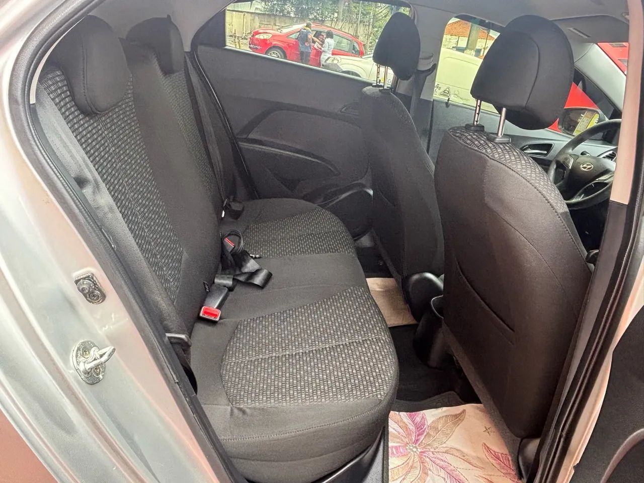Hyundai HB20 Comf./C.Plus/C.Style 1.0 Flex 12V, foto 8 de 11