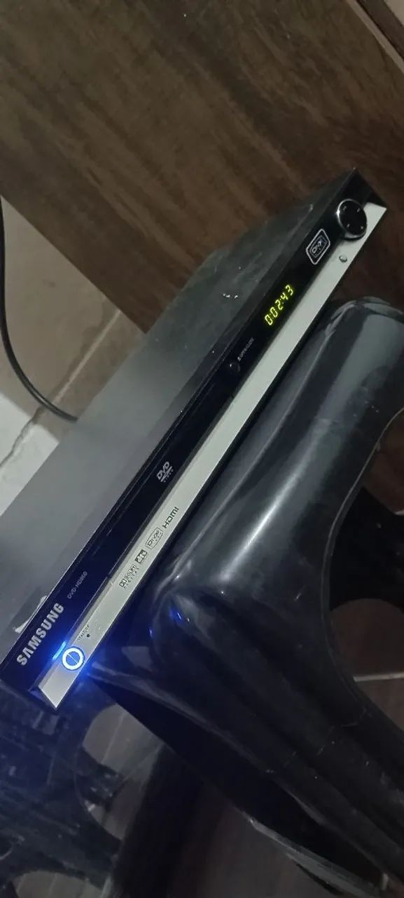 DVD PHILIPS + 50 dvds filmes 