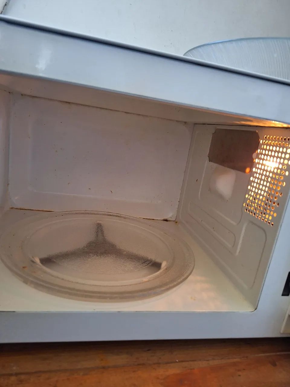 Microondas Philco 18 litros - Foto 2