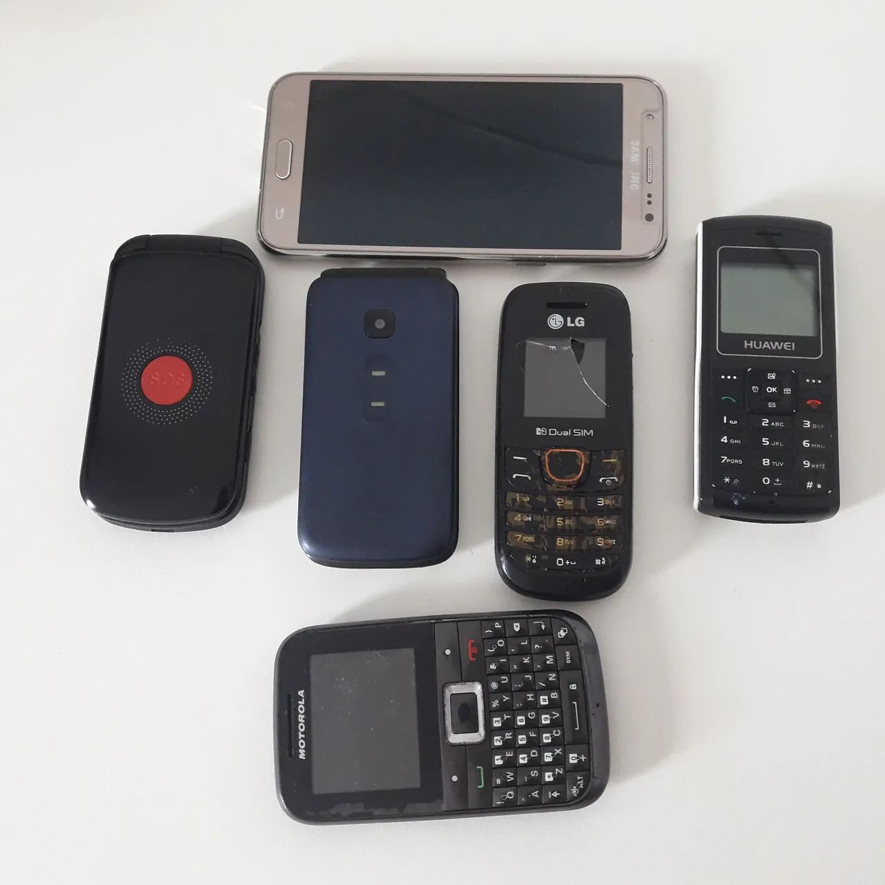 Lote celulares com defeito