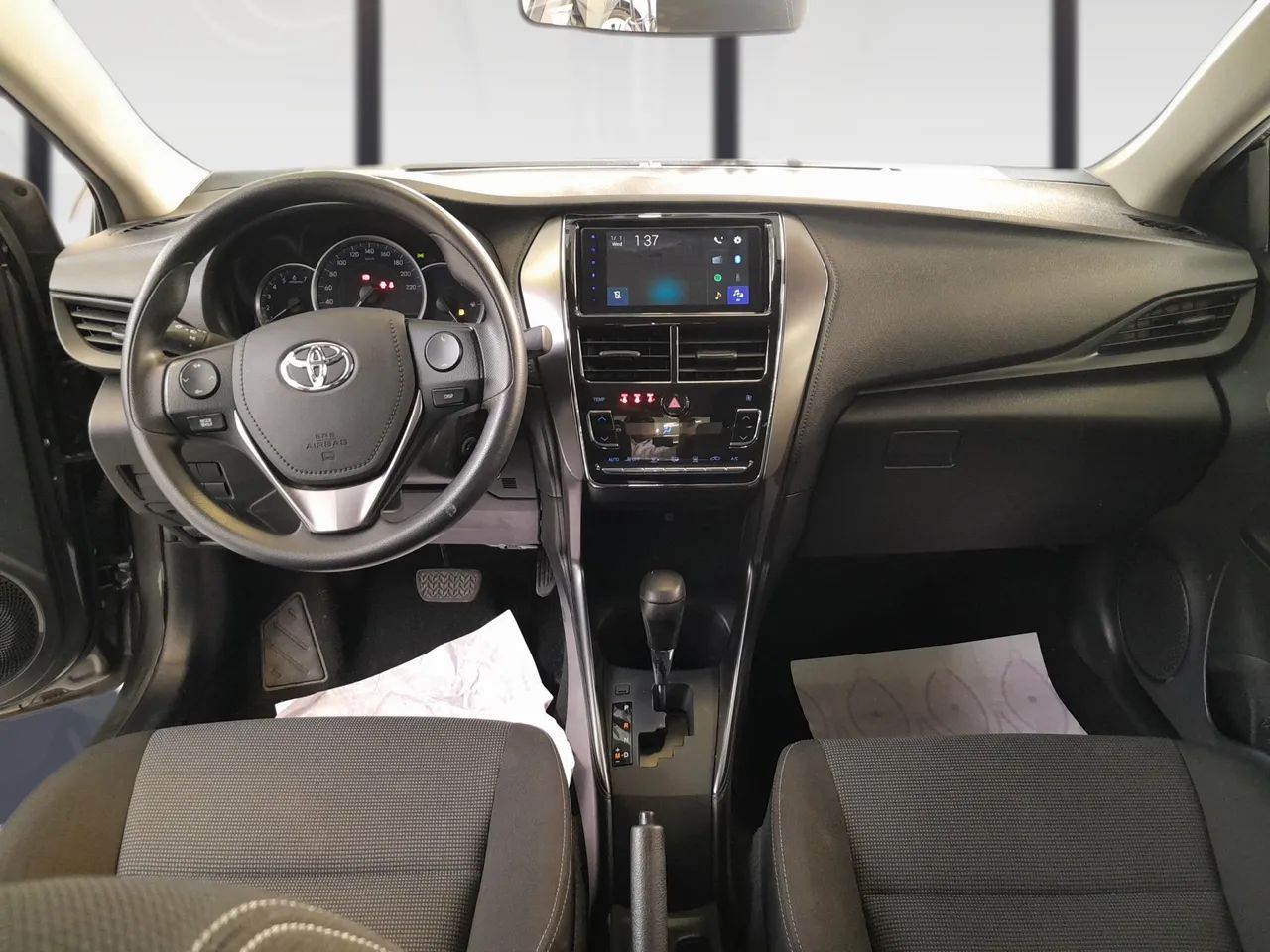 Toyota Yaris XL 1.5 Flex 16V 5p Aut., foto 9 de 13