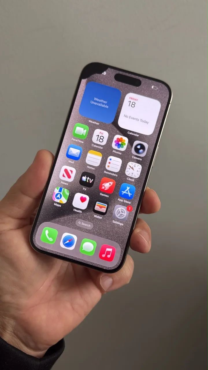 iPhone 15 pro 128gb