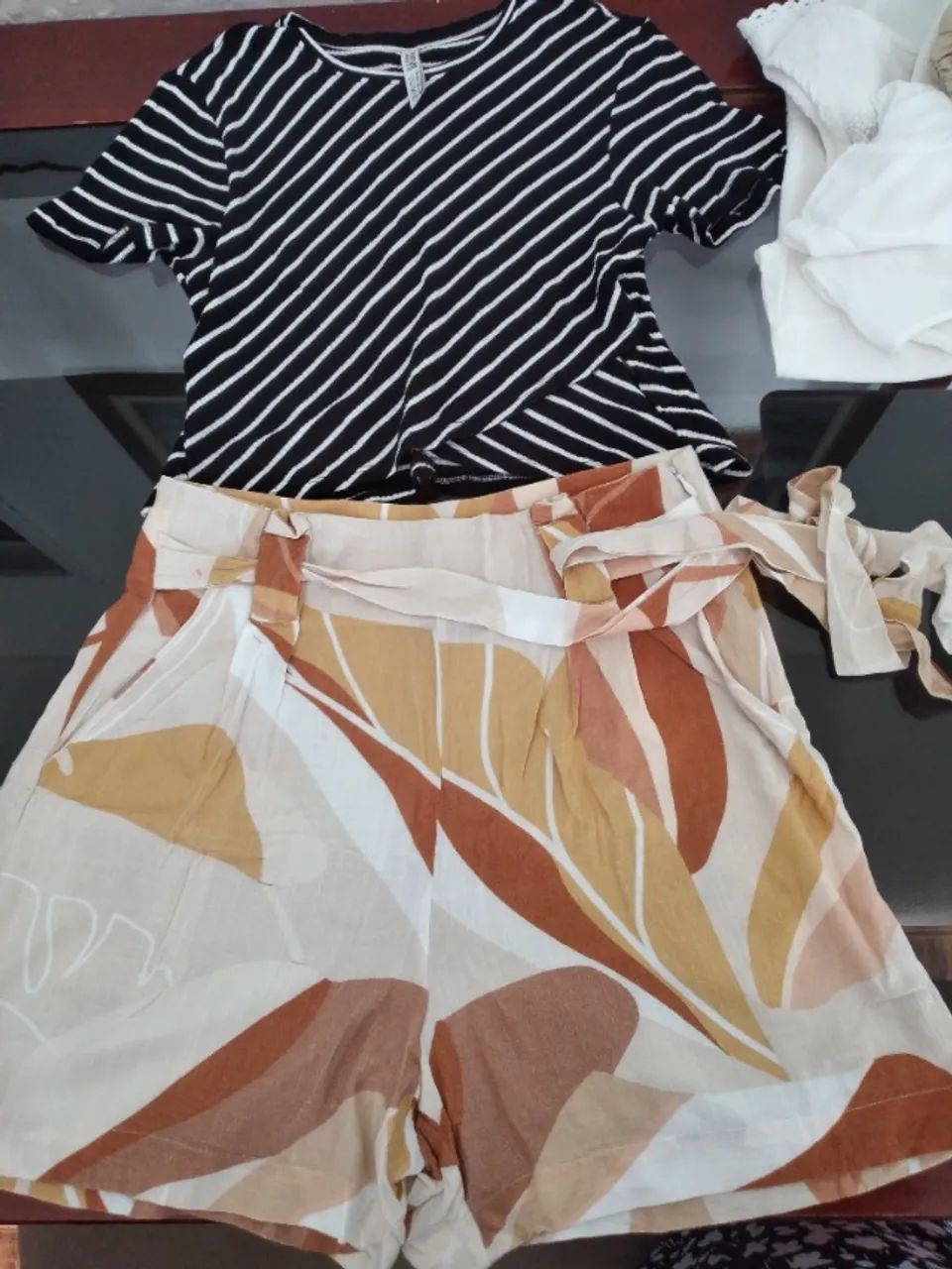 Lote de roupas - Foto 2