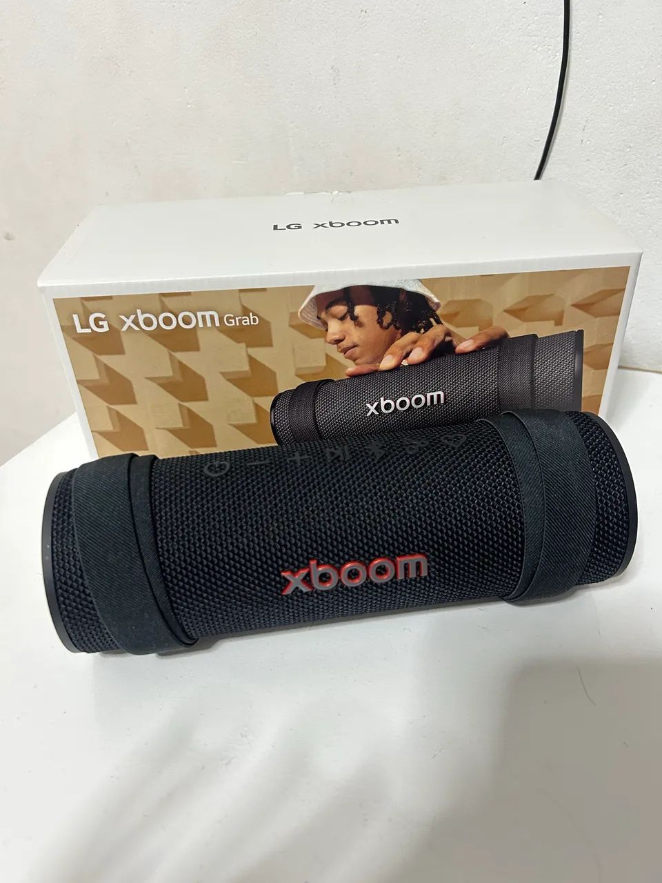LG XBOOM grab