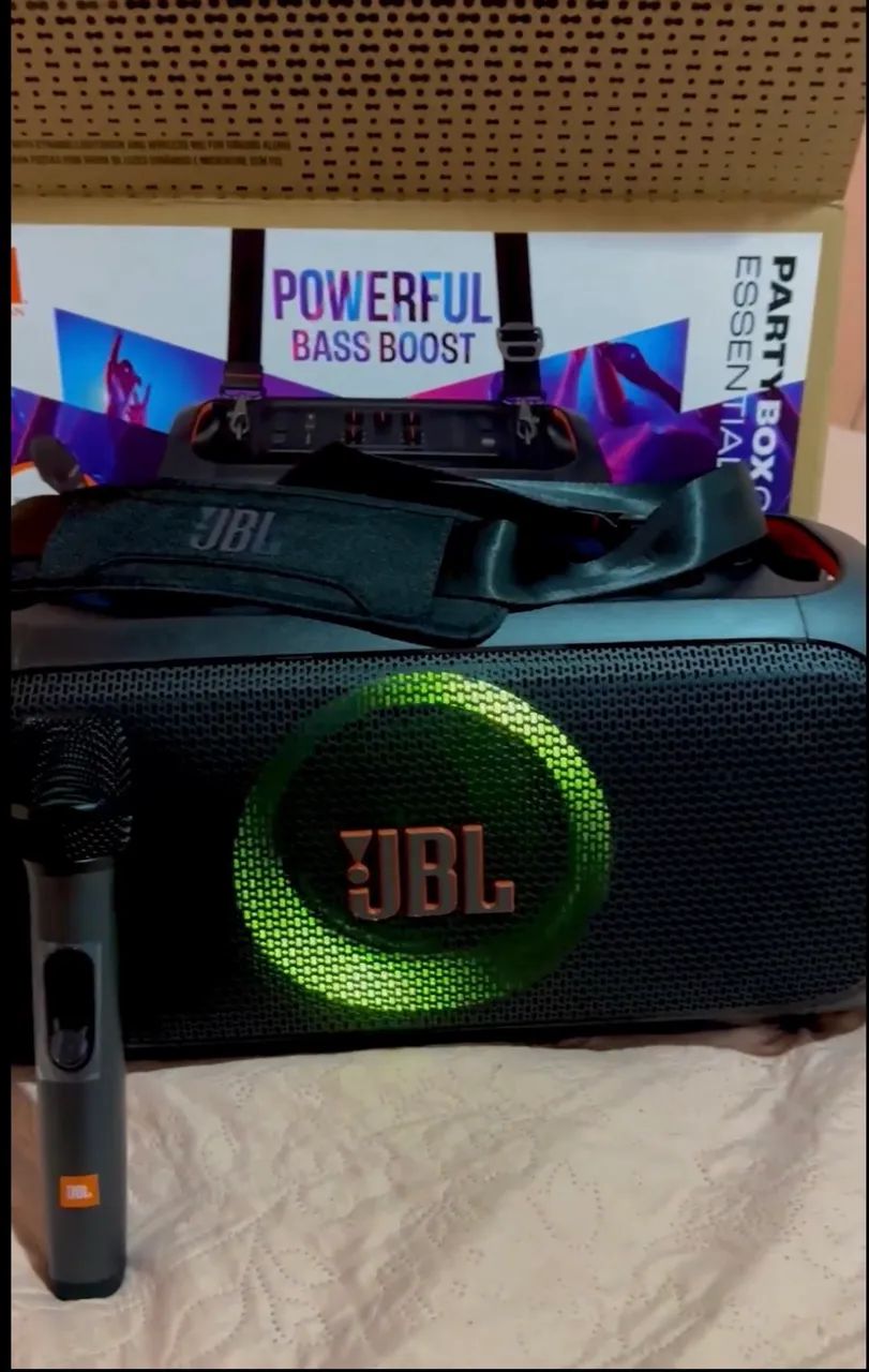  Caixa de Som Bluetooth JBL PartyBox On-the-Go - Foto 3