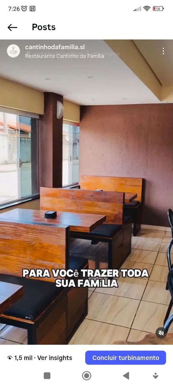 Conjunto de bancos e mesas em madeira  - Foto 2