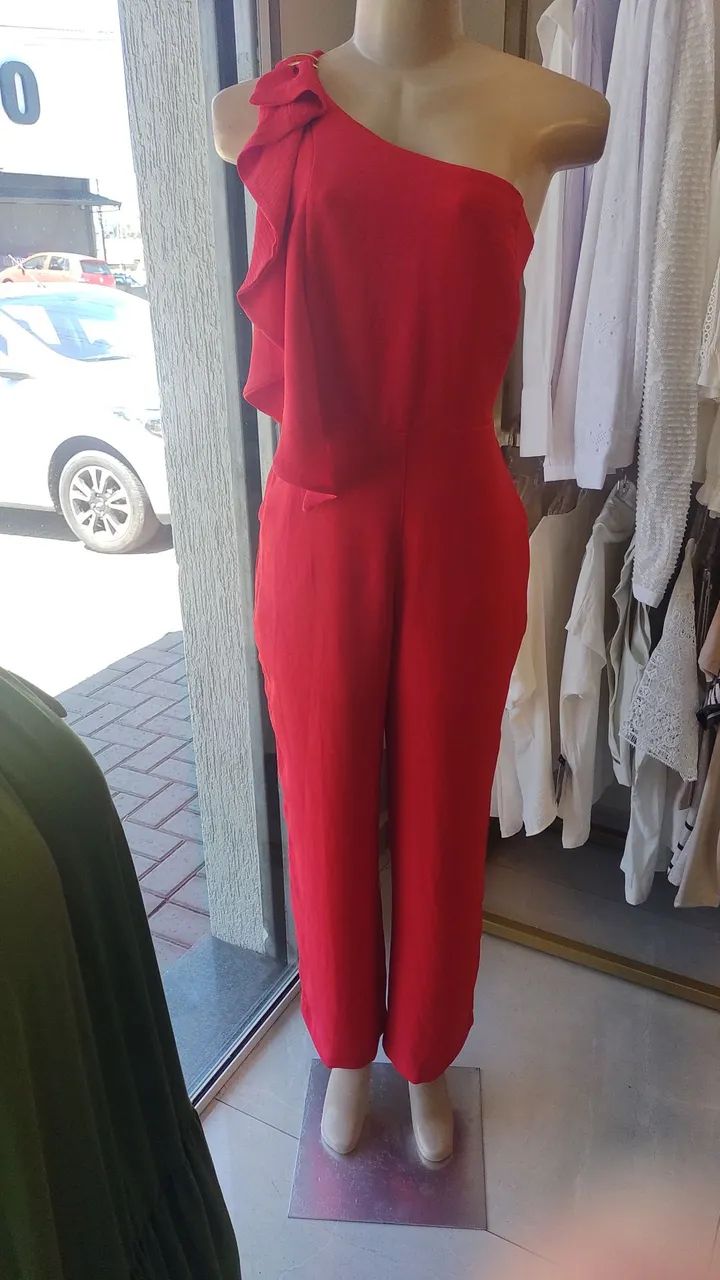 Manequins uma completa, uma meio corpo e uma sem cabe e braços - Foto 3
