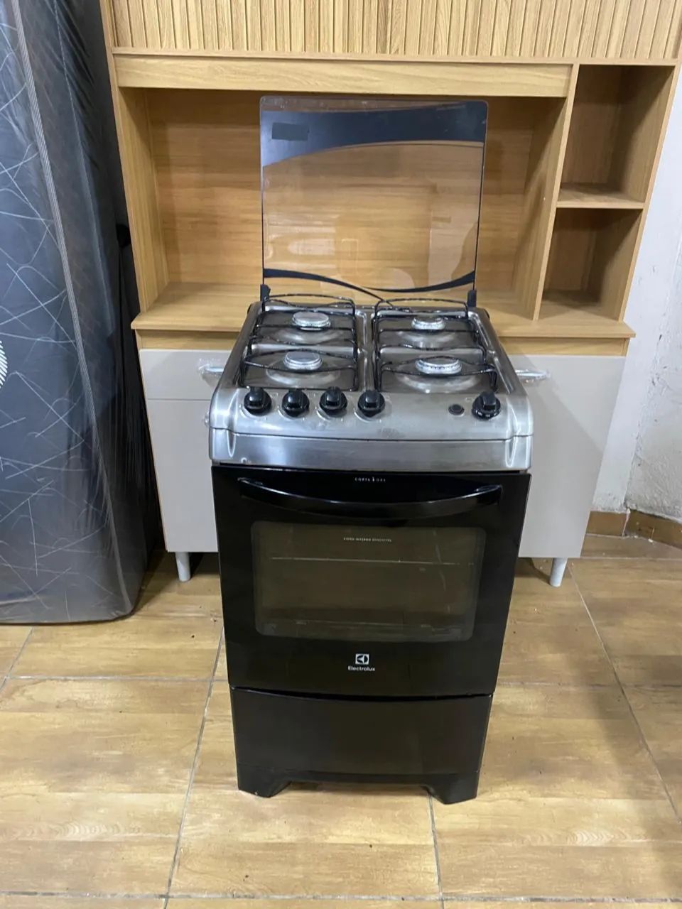 Fogão Eletrolux 4 bocas inox funcionando perfeitamente  - Foto 2