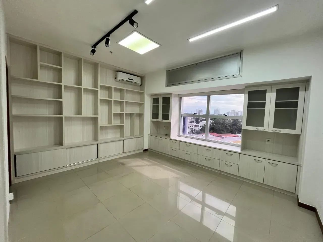 Sala comercial 32m² - Edifício Skye Platinum - Foto 2