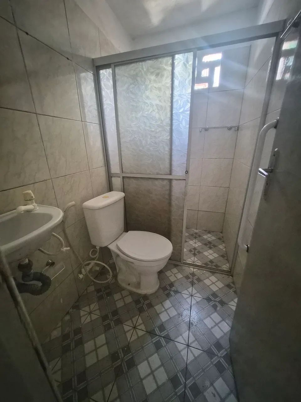 Aluguel casa pequena. - Foto 2