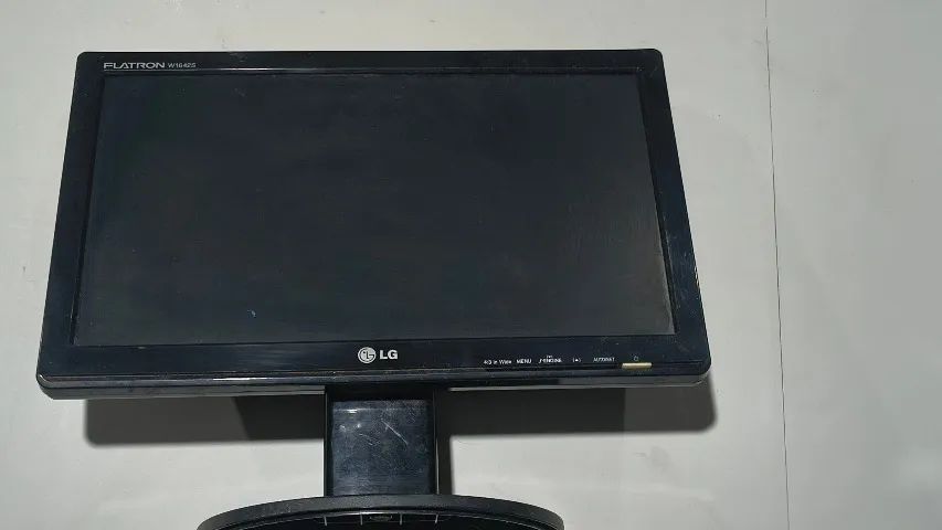 LG Flatron W1642S (ou modelo relacionado W1642S-PF de 15,6 polegadas)
