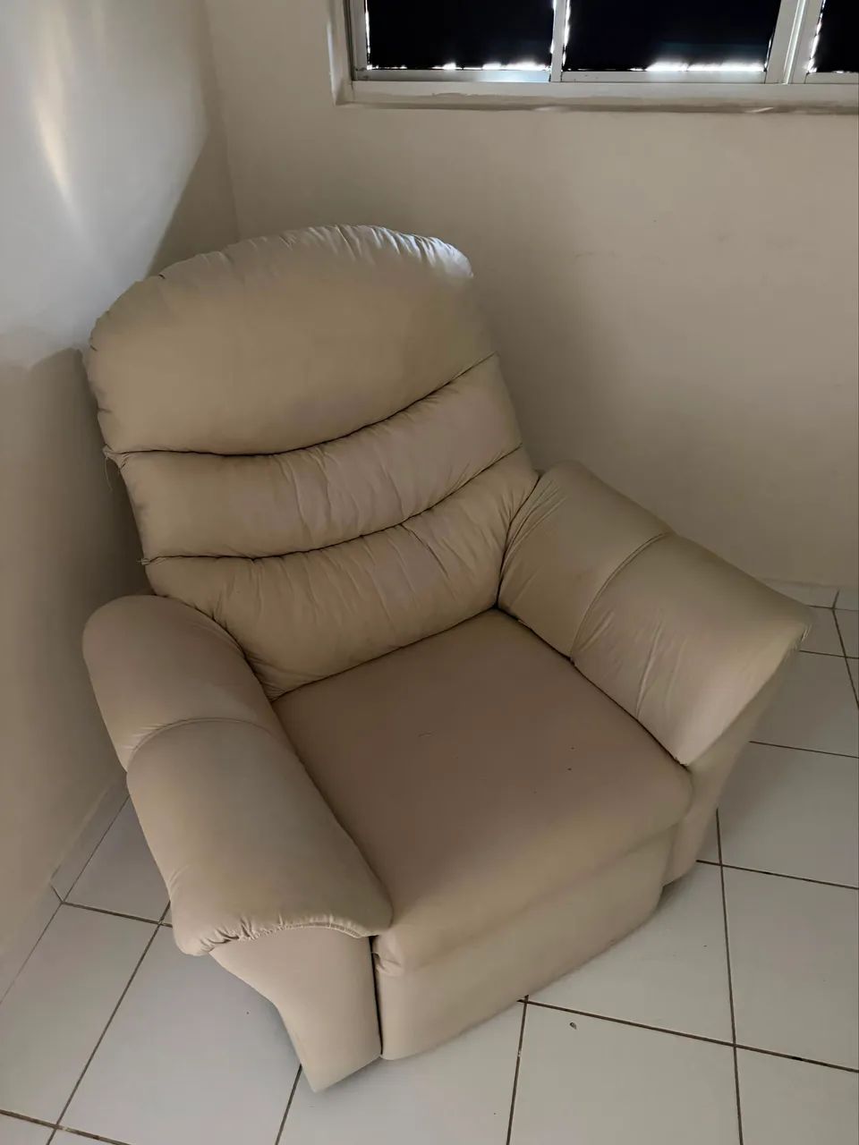 Poltrona reclinável 