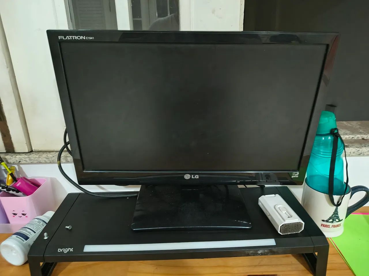 Monitor e suporte