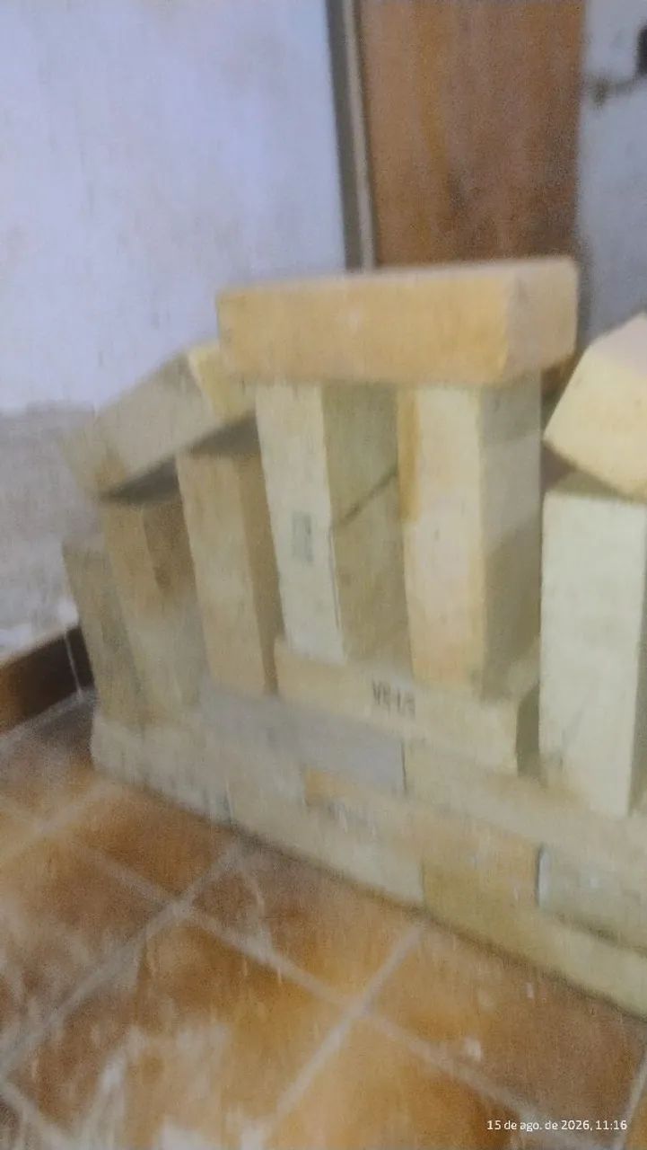Tijolo refratário 21 unidades serve para parte onde fica o carvão.  - Foto 5
