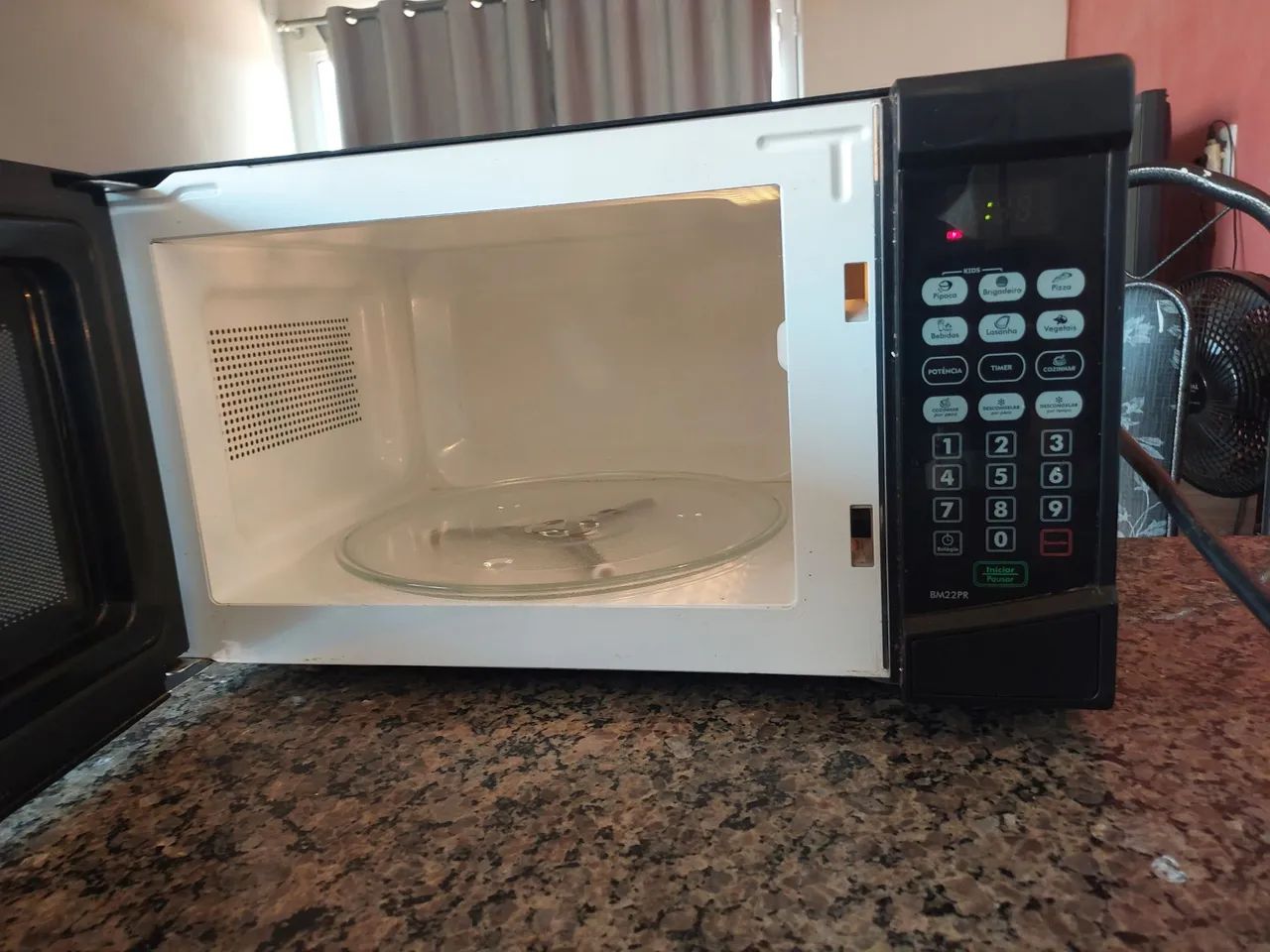 Microondas 220v  - Foto 4