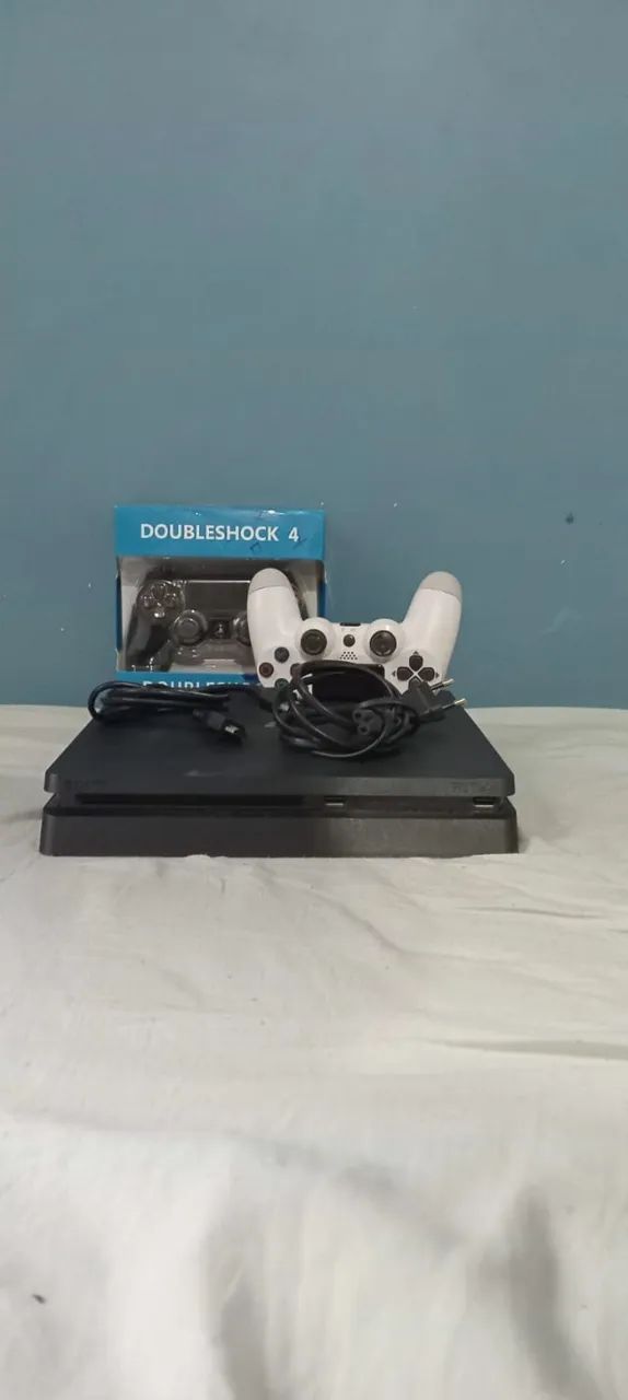 PS4 com 872GB- Usado
