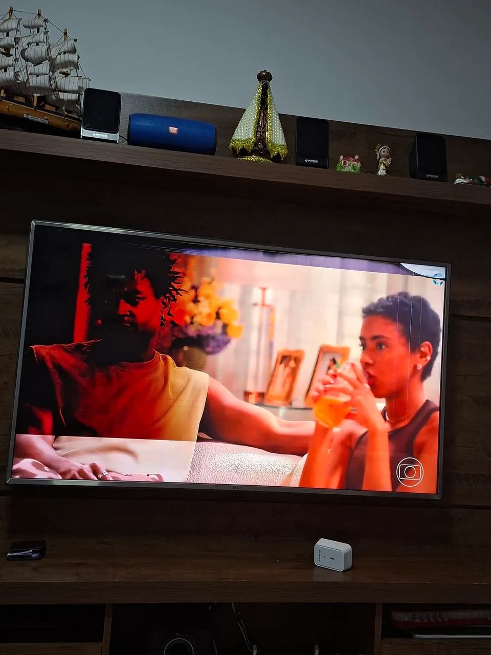 TV LG 4K 50 POLEGADAS (TELA COM PROBLEMAS) - Foto 3