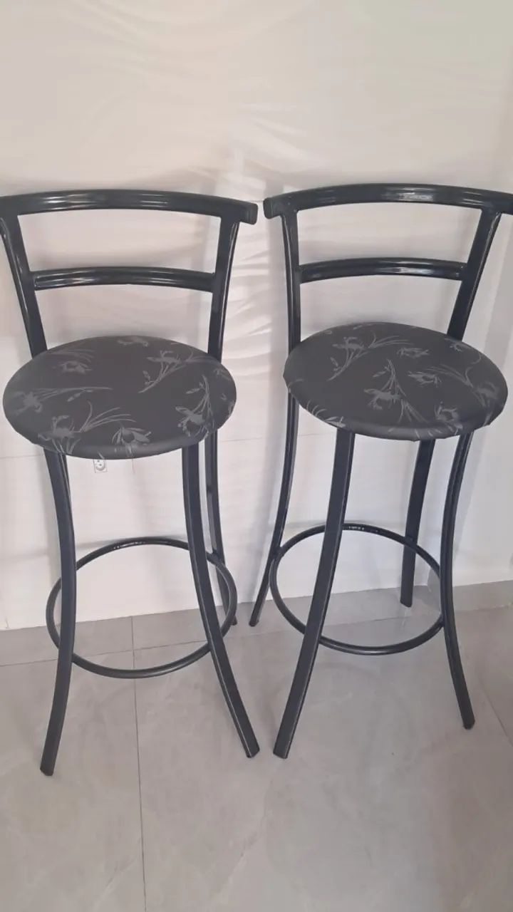 Duas Banquetas para área gourmet 