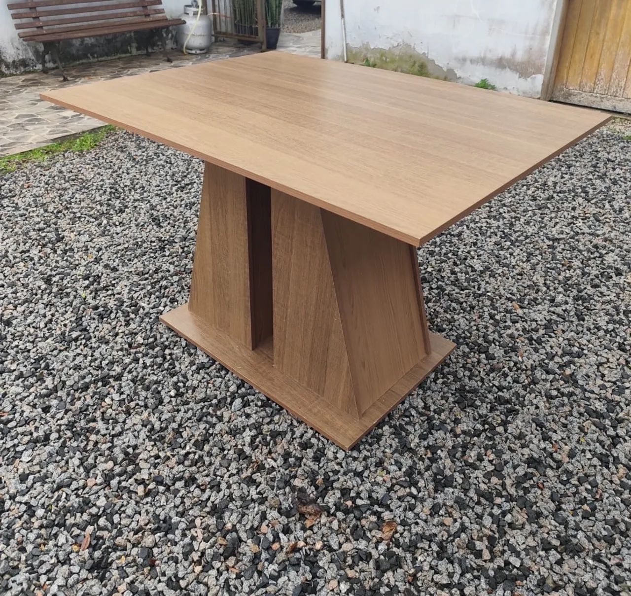 Vendo mesa com 6 cadeiras  - Foto 2