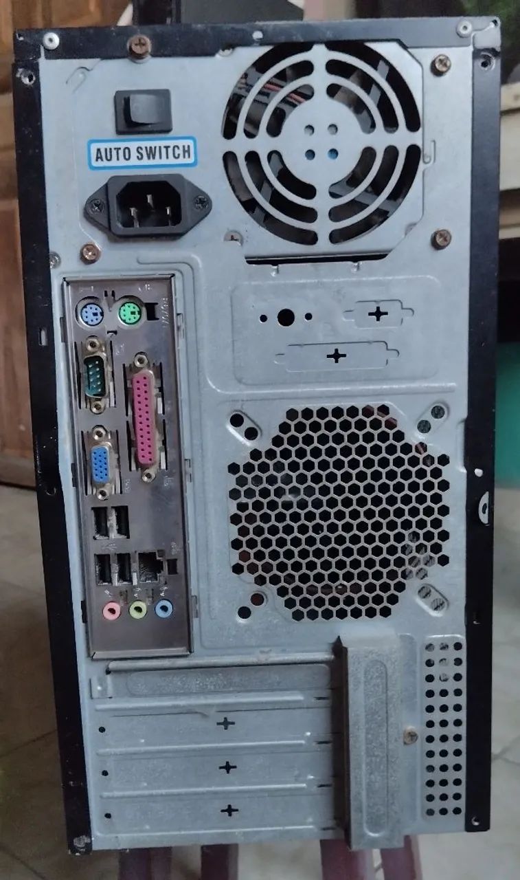 Monitor, CPU para reaproveitar peças. - Foto 5