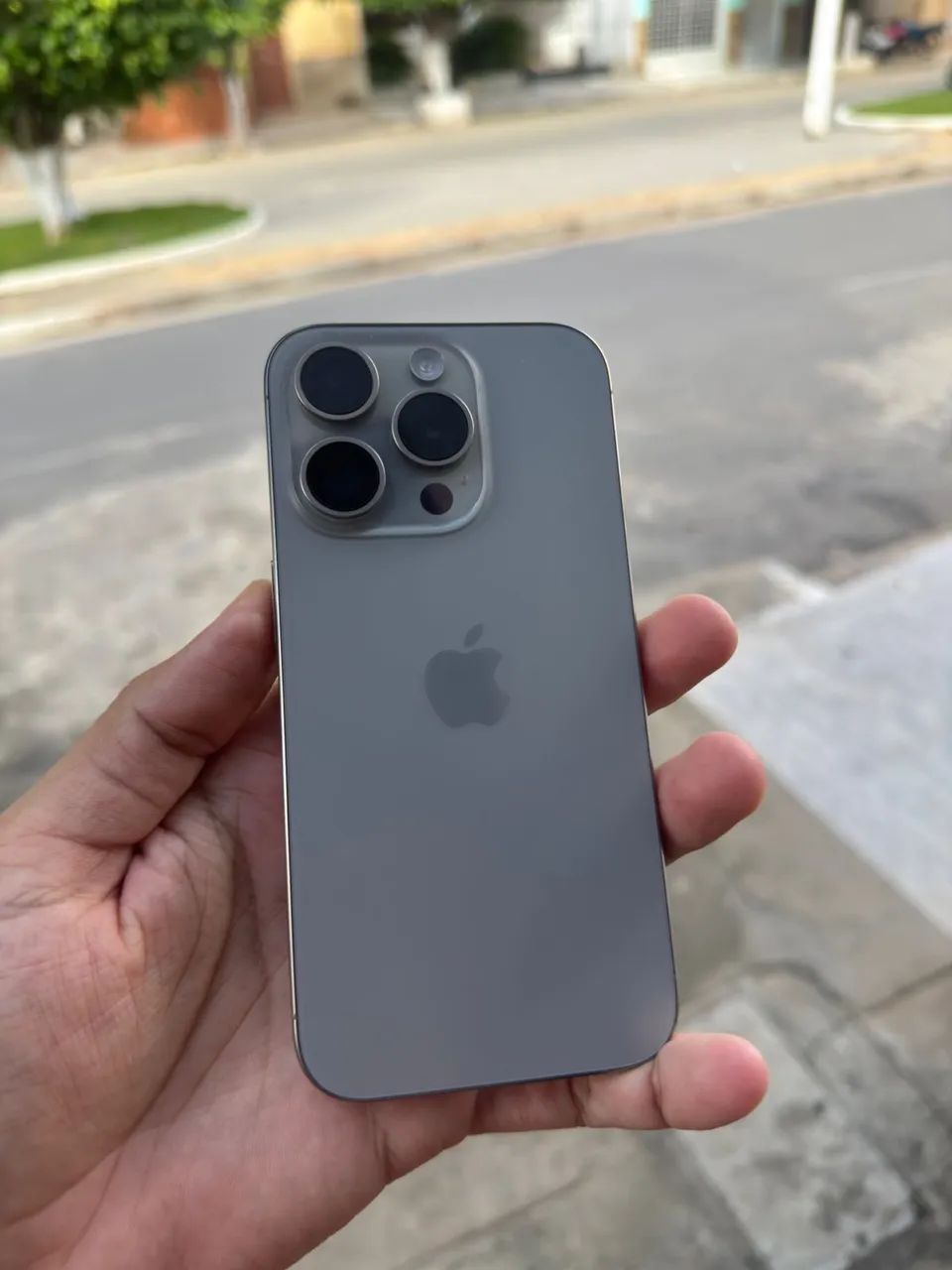 Iphone 15 pro silver - Celulares e Smartphones - Ponta Verde