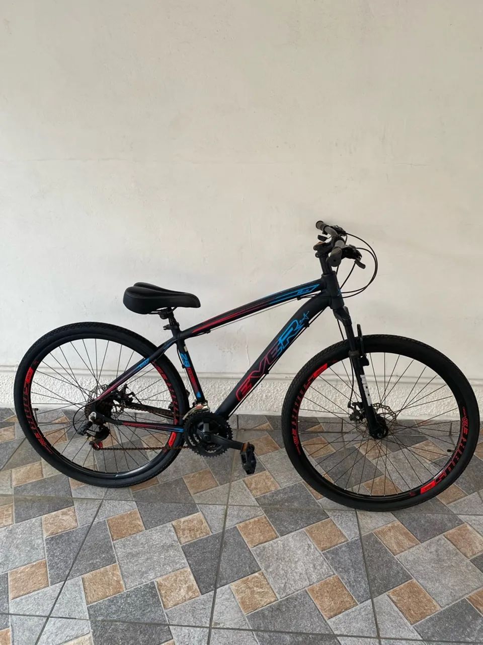 Bicicleta Aro 29 Ever - Equipada com Shimano e Freio a Disco (Ótimo Estado) - Foto 2
