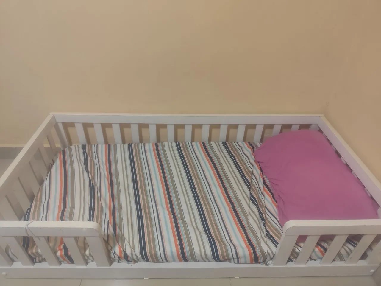 Cama infantil montessoriana 