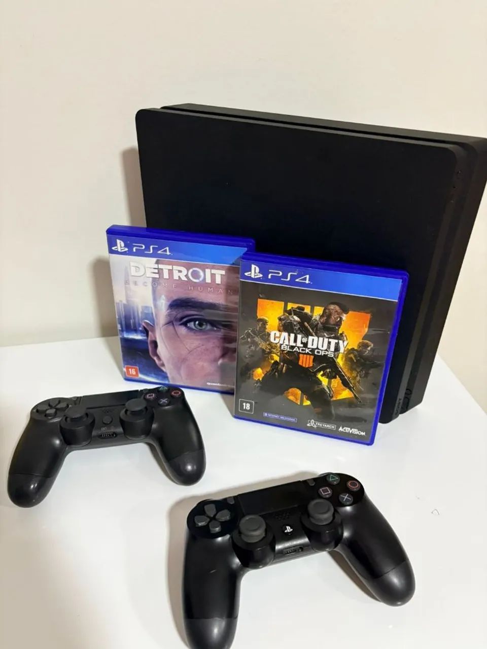 PlayStation 4 - Consoles de Vídeo Game - Aventureiro, Joinville