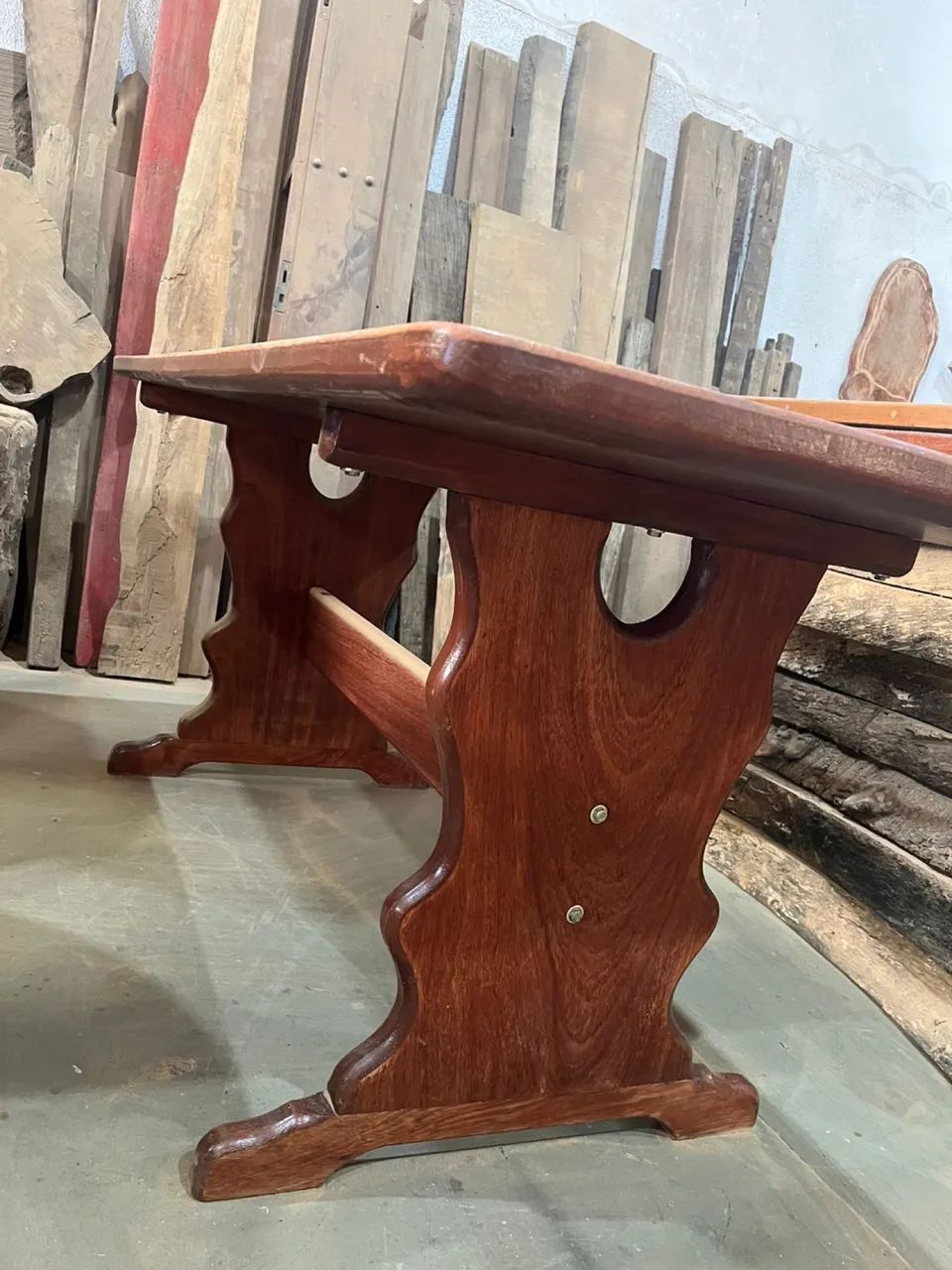 Mesa de madeira maciça prancha unica