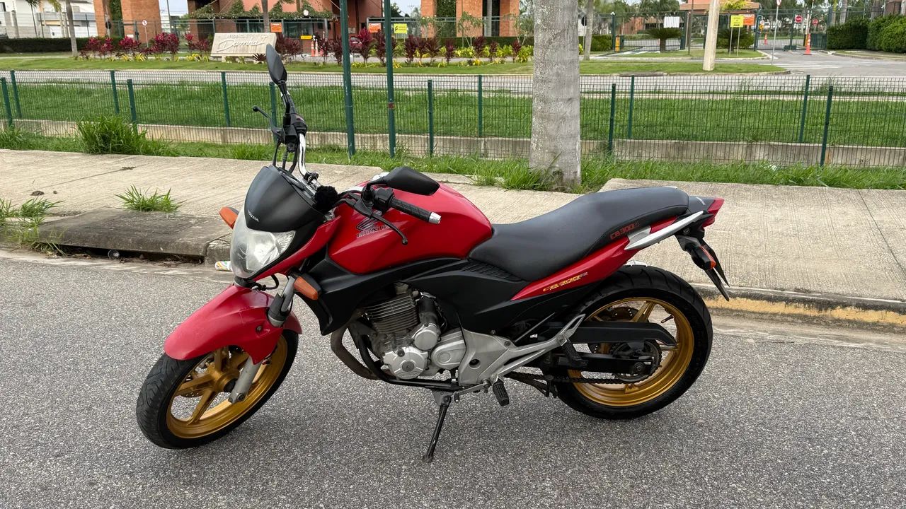 Vendo CB 300 